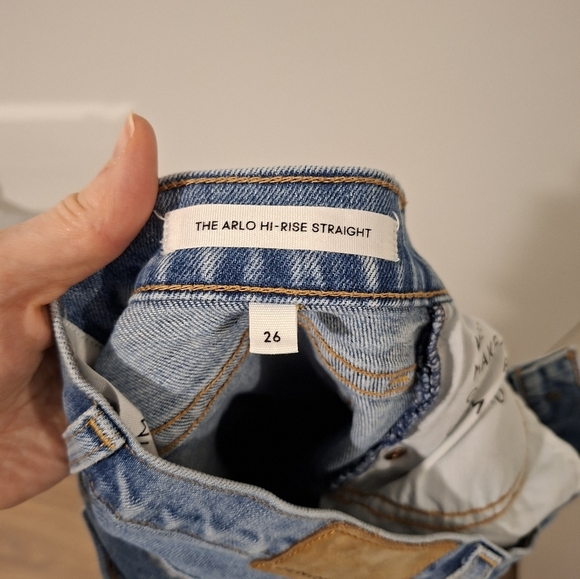 Denim Forum The Arlo Hi-rise Straight Leg Jean in Mid-wash (Size US 26 x 27) - Picture 7 of 8